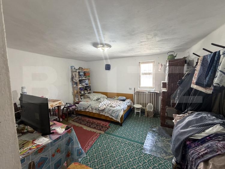 Casa, 70 mp, teren 1700 mp, zona Turcinesti