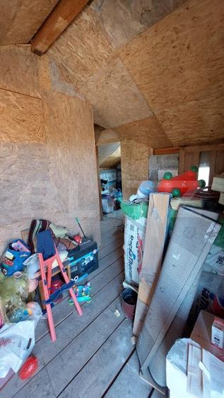 Casă individuală, 2 camere, 490 mp teren, zona străzii Maramureșului