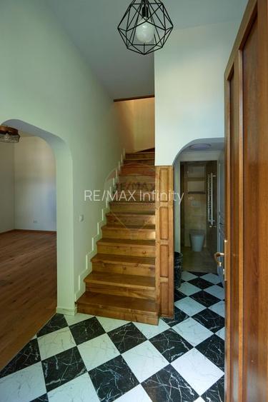 Apartament 4 cam, pe 2 niveluri si curte comuna pe Vasile Alecsandri - 9
