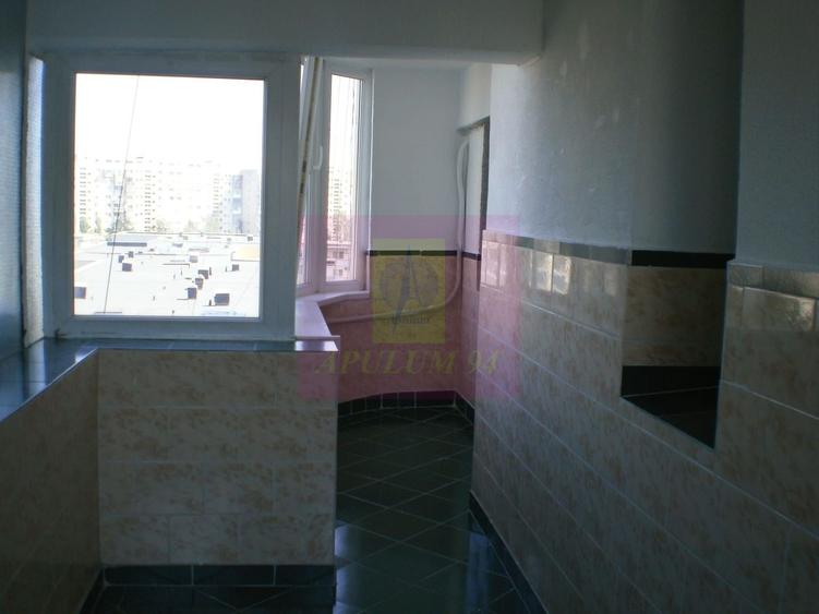 Apartament 3 camere pe bd Decebal stradal