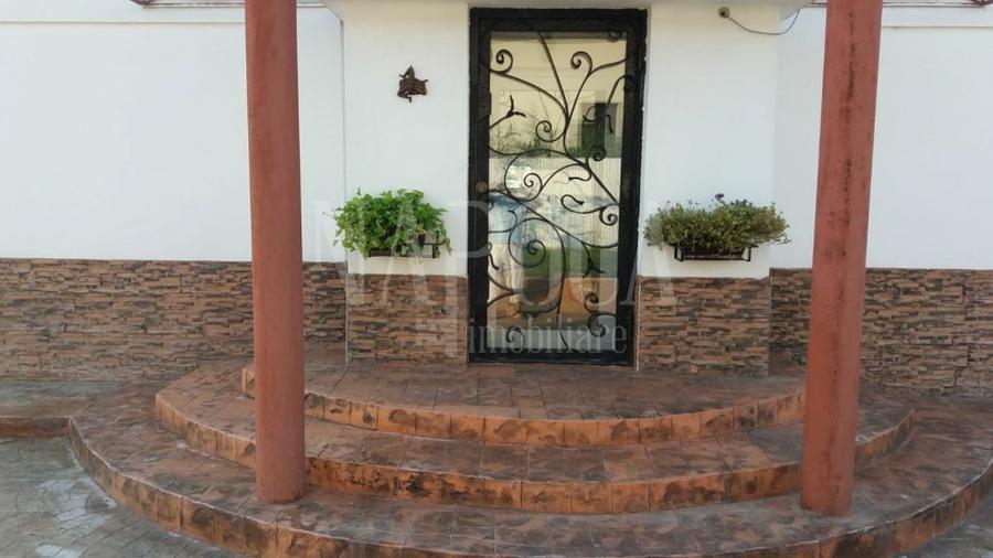 Casa 5 camere de vanzare in Sanmartin