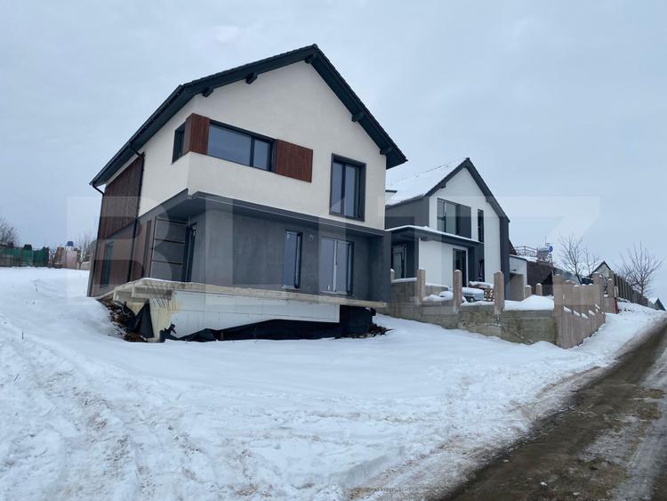 Casa individuala CF, 4 camere, 136mp, teren 700mp cu view la intrare Chinteni