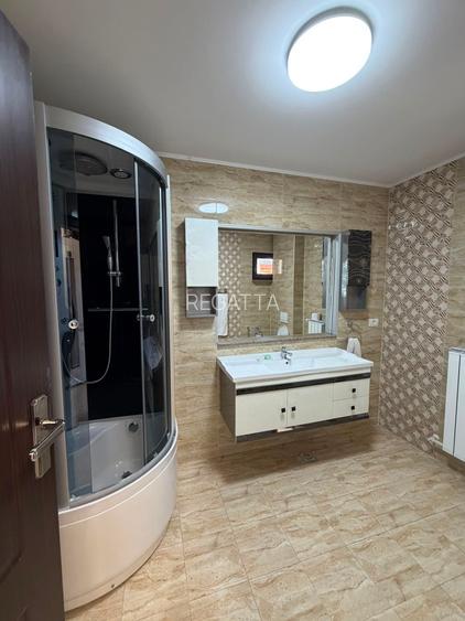 VILA ELEGANTA CU PISCINA INCALZITA SI IESIRE LA LAC - 26