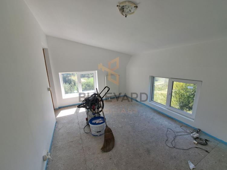 Casa cu teren de 4700 mp in Sat Zimbor, 45 km de Cluj-Napoca