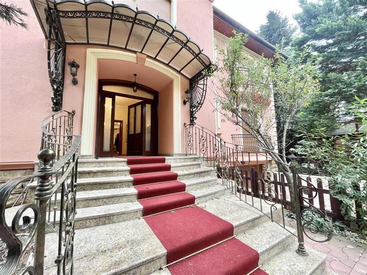VILA INDIVIDUALA DE EXCEPTIE BRITISH SCHOOL ACCES DRUM PRIVAT