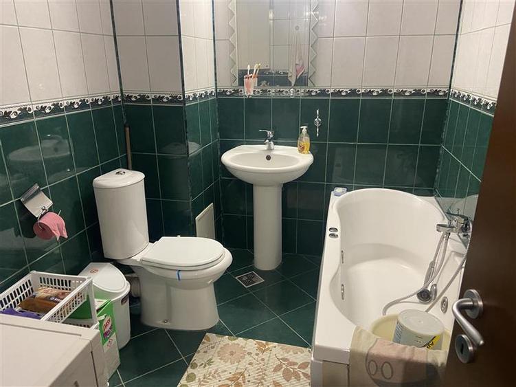 Apartament 2 camere , zona strada Mare a Unirii, et 3 4 , decomandat, 65 mp , bl