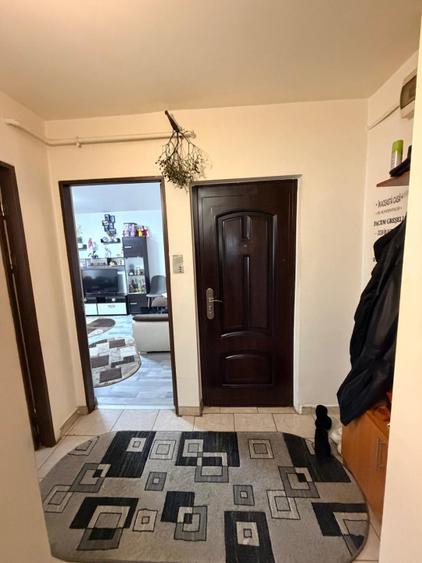 Apartament 3 camere, 68 mp, zona Consul
