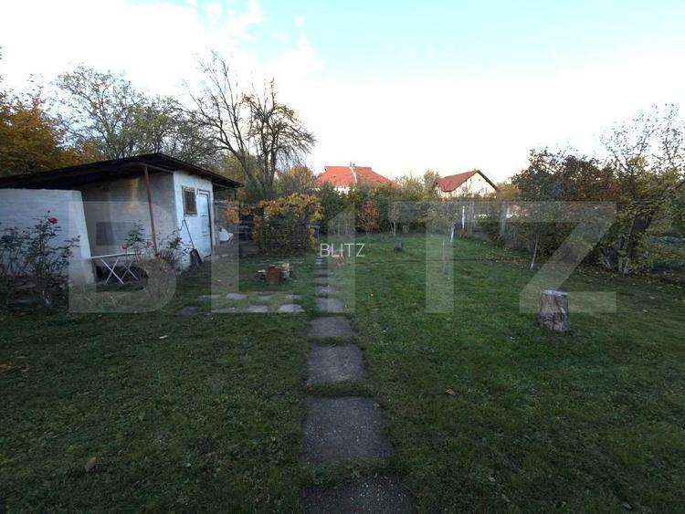 Casă spațioasă cu 2 corpuri , 300 mp– ideală pentru 2 familii – teren 776 mp - 13