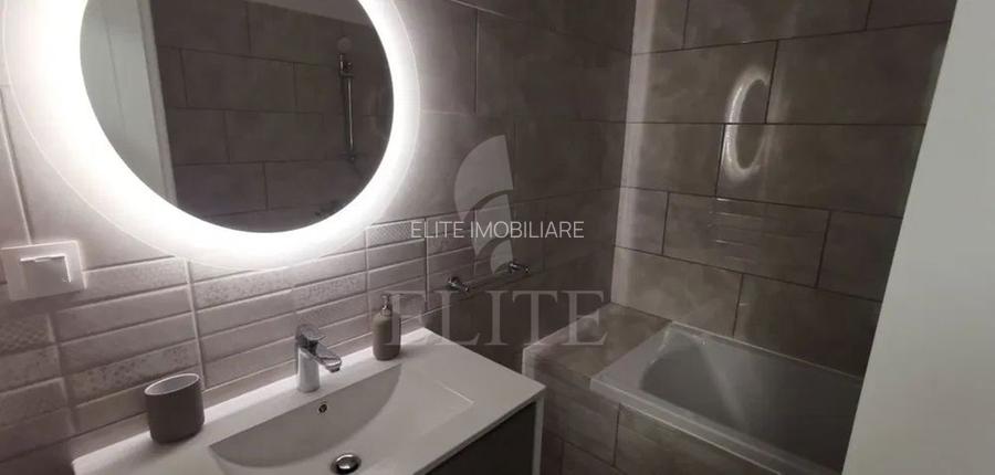Apartament 3 camere în zona SEMICENTRALA - 4