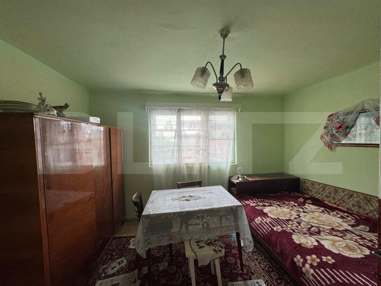Casa cu 2 camere 50 mp si 836 mp teren, in Magura