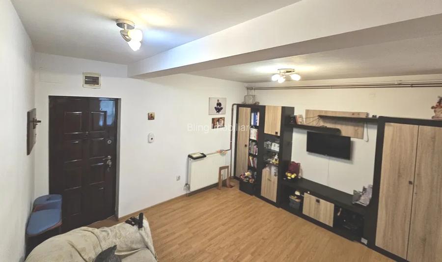 Apartament la etajul 1, parcare, balcon, zona Terra - 4