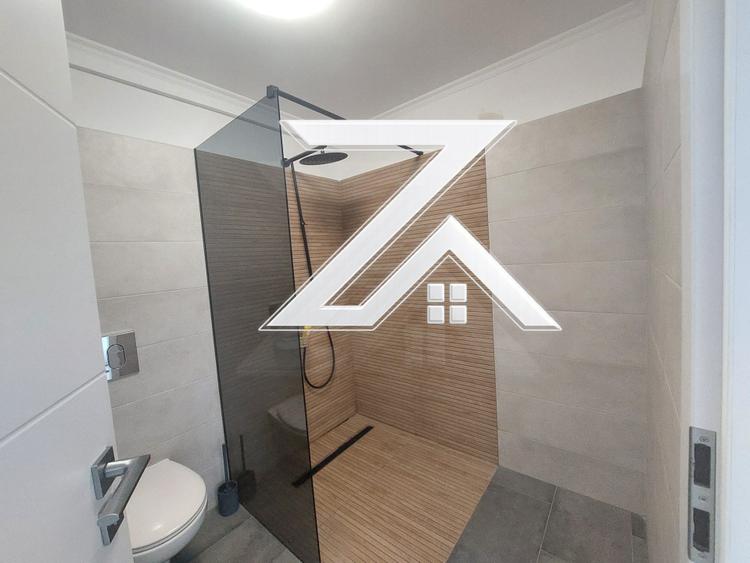 Central! Închiriez apartament 3 camere – modern, 2011