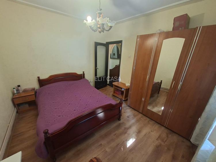 Apartament cu 2 camere decomandat, zona Targu Cucu - 4