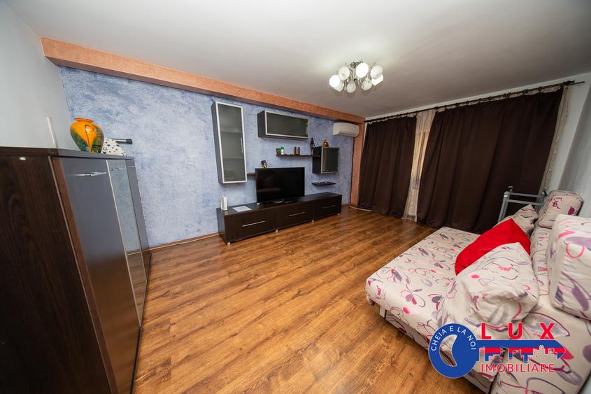 ID 343 Apartament cu 3 camere # INCHIRIERE!!!
