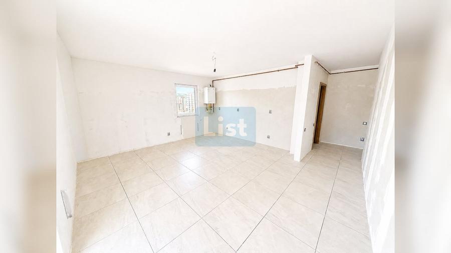 3 camere semidecomandat, et. 3/6+R - zona BMW / VIVO, Florești