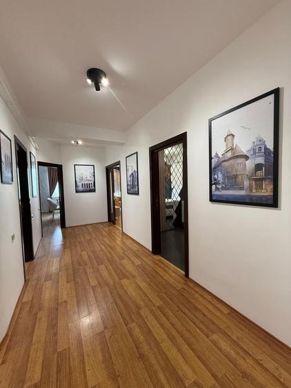 Apartament de lux cu panorama superba la Dunare