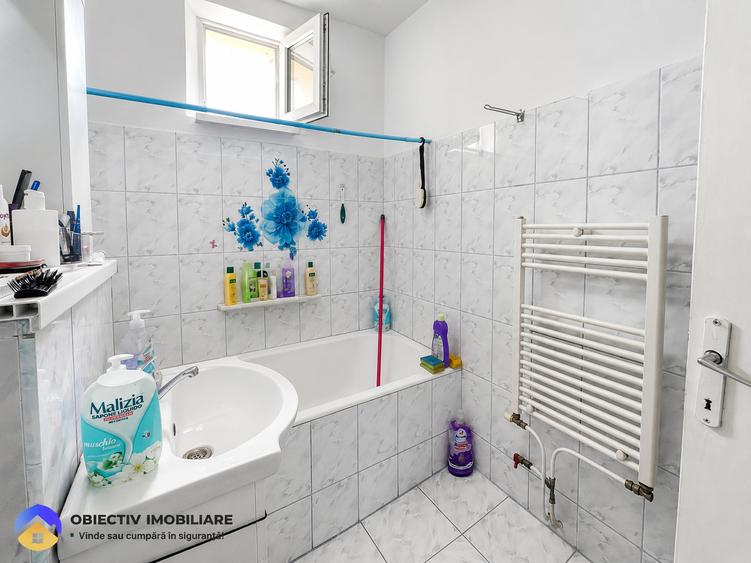 Apartament de vânzare – 2 camere, cartier Precista, etaj 4.
