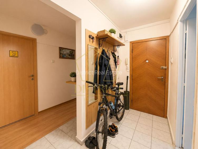 Apartament decomandat cu 4 camere, etaj 1 | Lipovei - 10