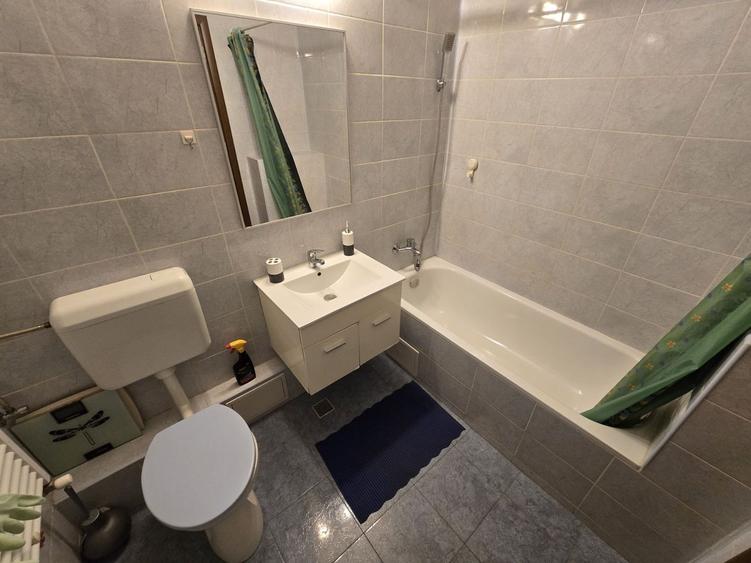 Piata Muncii / 2 Min Metrou / Garsoniera decomandata la cheie