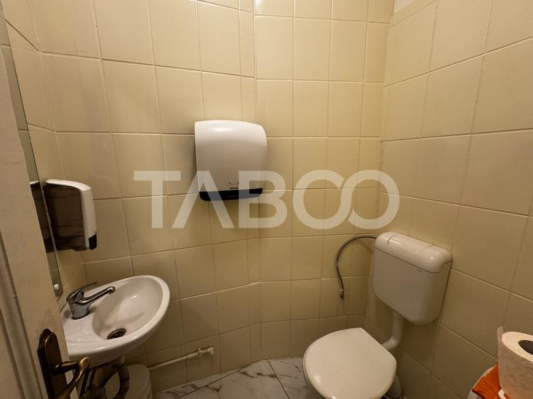 Spatiu de inchiriat zona pietonala 133 mpu 5 camere Centrul Istoric