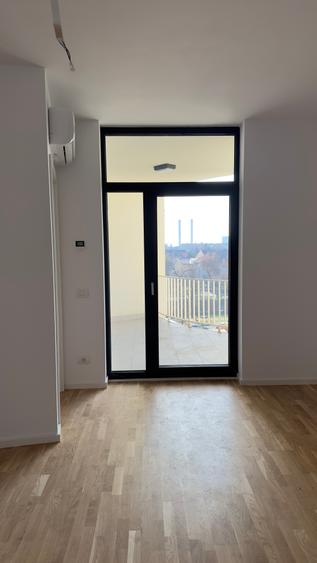 ISHO Riverside U2, Apartament generos cu vedere superba spre gradina si Bega