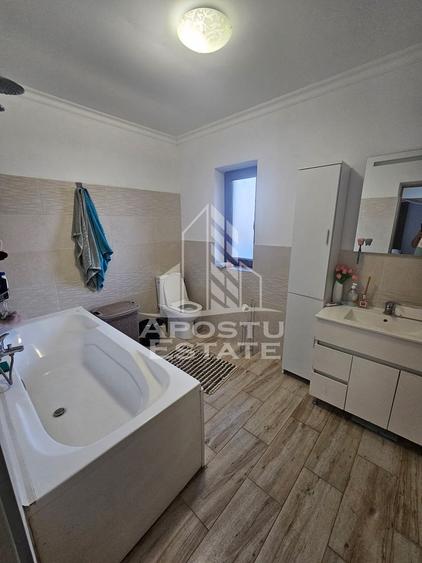 Duplex luminos de vanzare Utvin