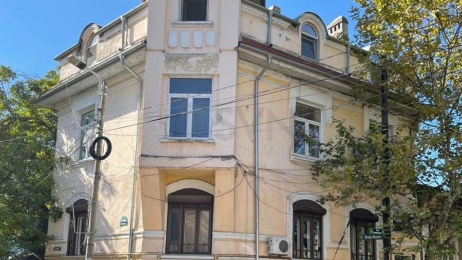 REA1018438 Apartament 4 Camere de Vanzare Principate Unite Sector 4