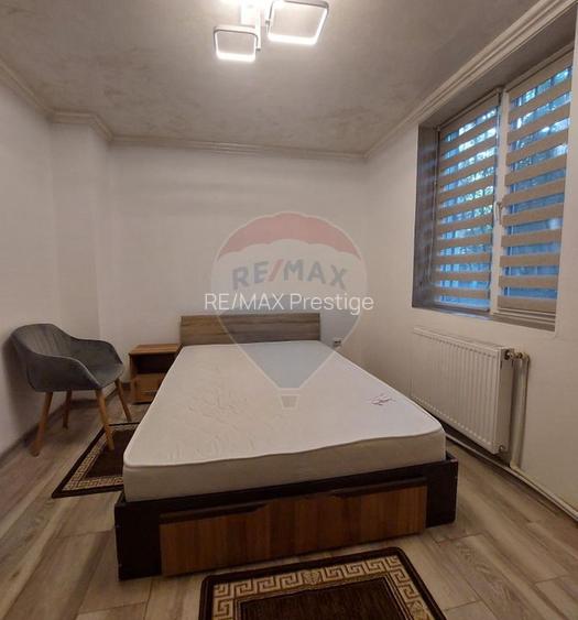 Apartament cu 3 camere de închiriat în zona Teiul Doamnei - 8