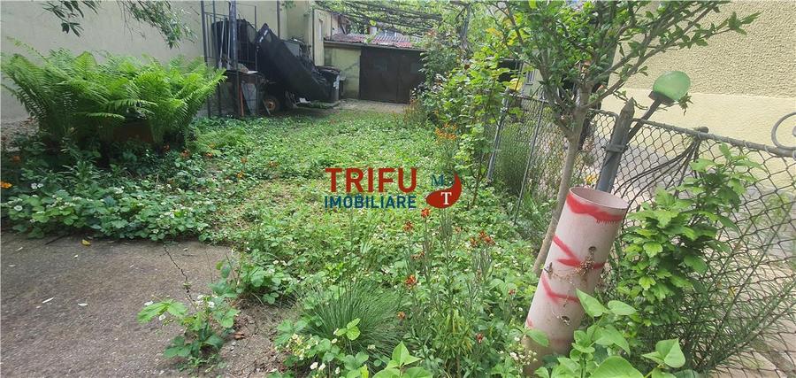 Casa cu teren pentru investitie zona Cetate