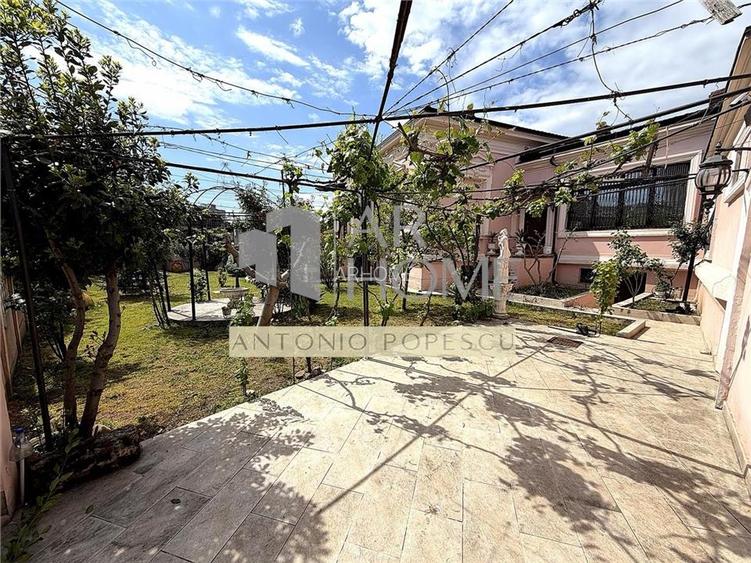 Casa 11 camere D+P,cu o arhitectura deosebita, ultracentral, Ploiesti. - 30