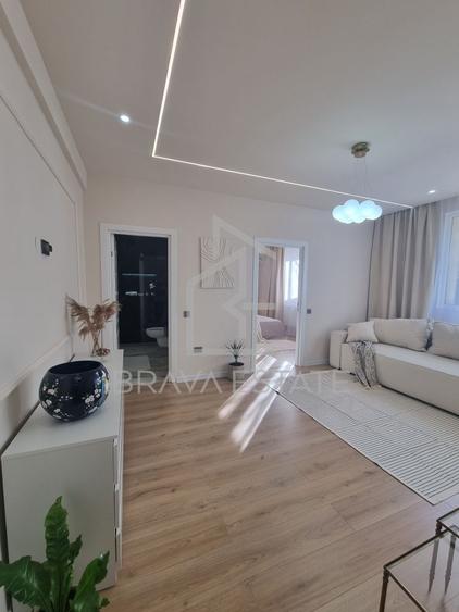 Apartament 2 camere , ultrafinisat,zona semicentrala