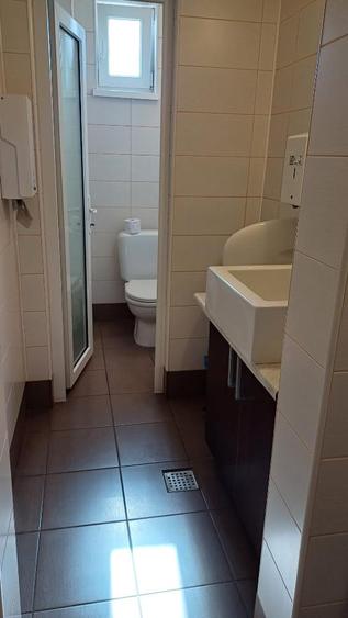 UNIVERSITATE SPATIU PTR BIROURI ETAJ 3 PRET 3100 EURO