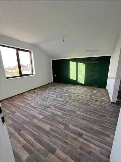 Duplex finalizat - bucatarie inchisa - dormitor la parter