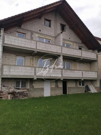 Casa de vanzare pe str Gheorghe Lazar
