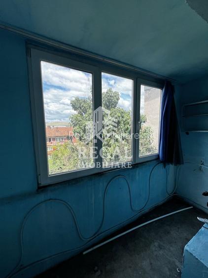 Apartament 2 camere, decomandat – Micro 7, str. Eliberării - 6