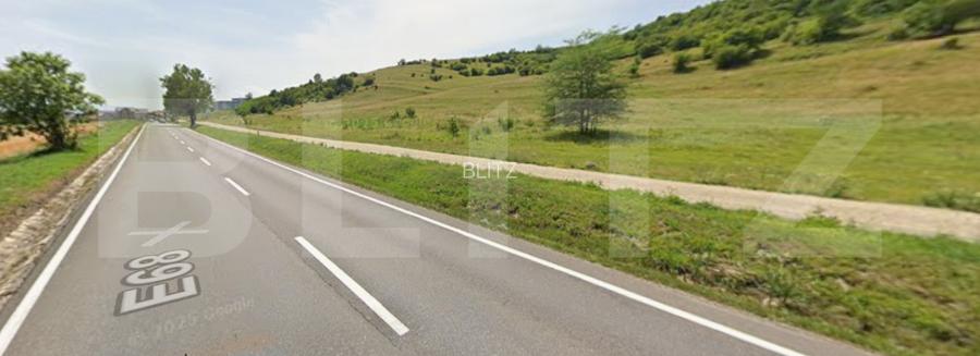 De Vanzare: Teren intravilan excepțional în Codlea - priveliște de vis - 2