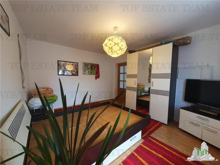 Casa dintre flori si rod cu energie verde  eleganta cu parfum de Mare Tuzla