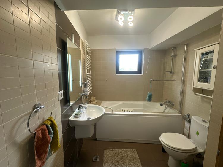 Apartament 4 camere Cotroceni cu loc de parcare subteran