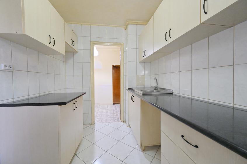 Vanzare 3 camere PARTER INALT cu balcon strada Armenis nr.8 OZANA - Titan