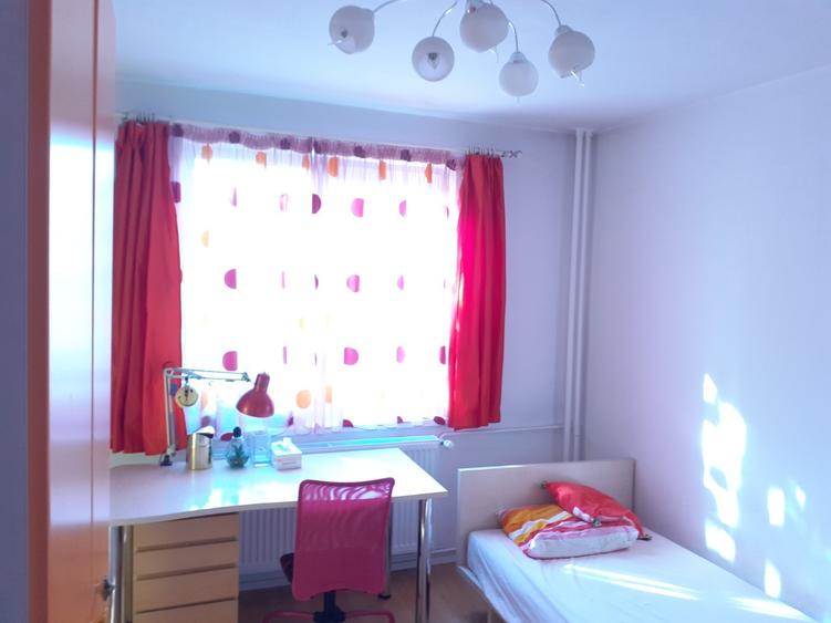 Închiriere Apartament 3 camere în Stefan cel Mare Mobilat Si Utilat