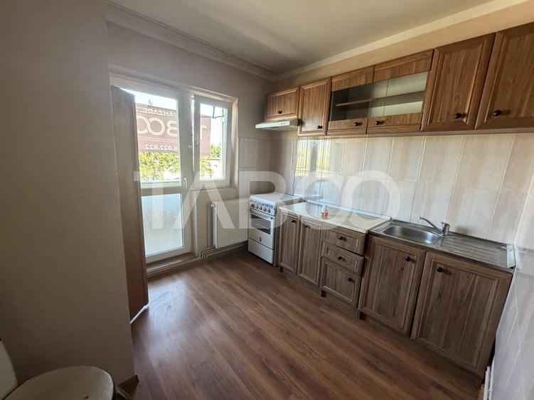 Apartament decomandat 2 camere 2 balcoane 54 mpu zona Tabacari