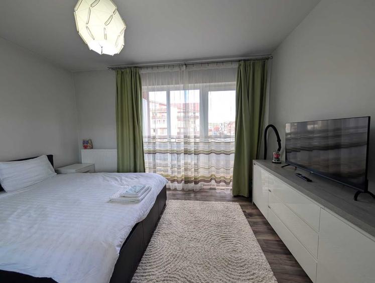 Inchiriere Apartament 3 camere semidecomandat, 60 mp,ERoilor