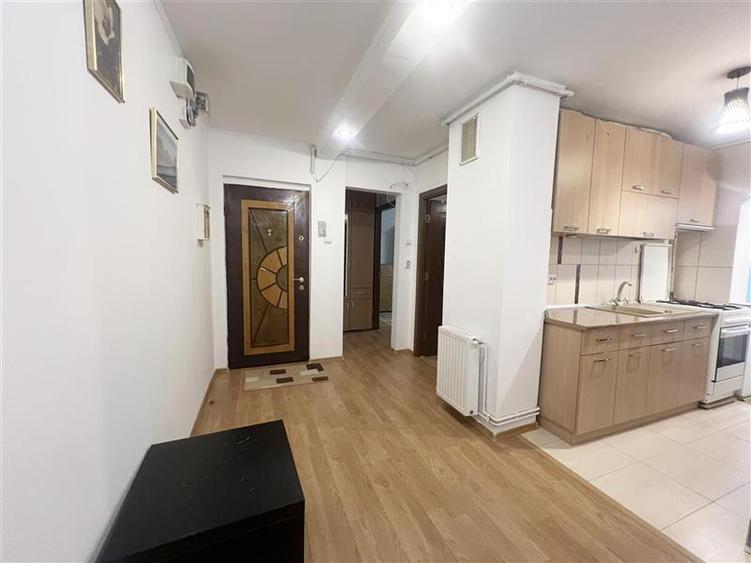 Apartament 2 camere decomandat, etajul 1 mobilat si utilat , parcare