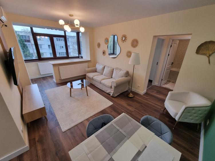 Apartament 3 camere zona Tomis 2