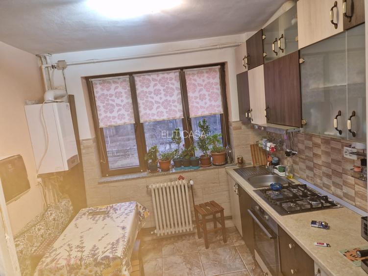 Apartament cu 3 camere decomandat, etaj intermediar, zona Garii - 6