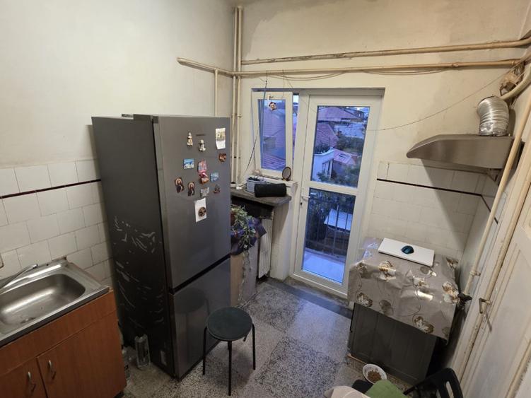 Apartament spatios 4 Camere langa Metrou Gara de Nord