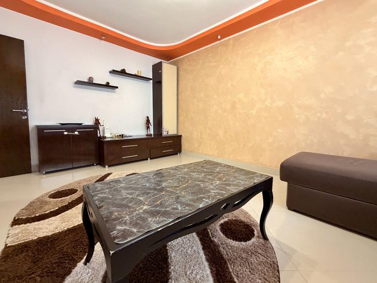 Apartament 2 camere decomandat de închiriat | Galeriile Soveja