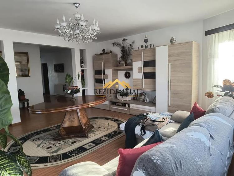 CASA CU ETAJ - CATAMARASTI
