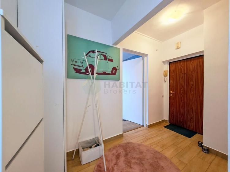 Spațioasă, luminoasă, complet renovată și mobilată, Bloc UNIC