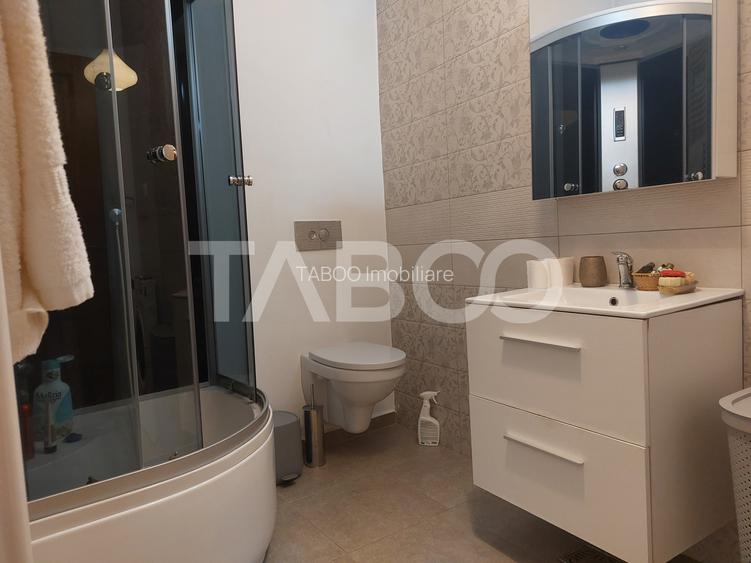 Casa 45 mp 1 dormitor bucatarie baie hol loc parcare in curte Sadu - 8